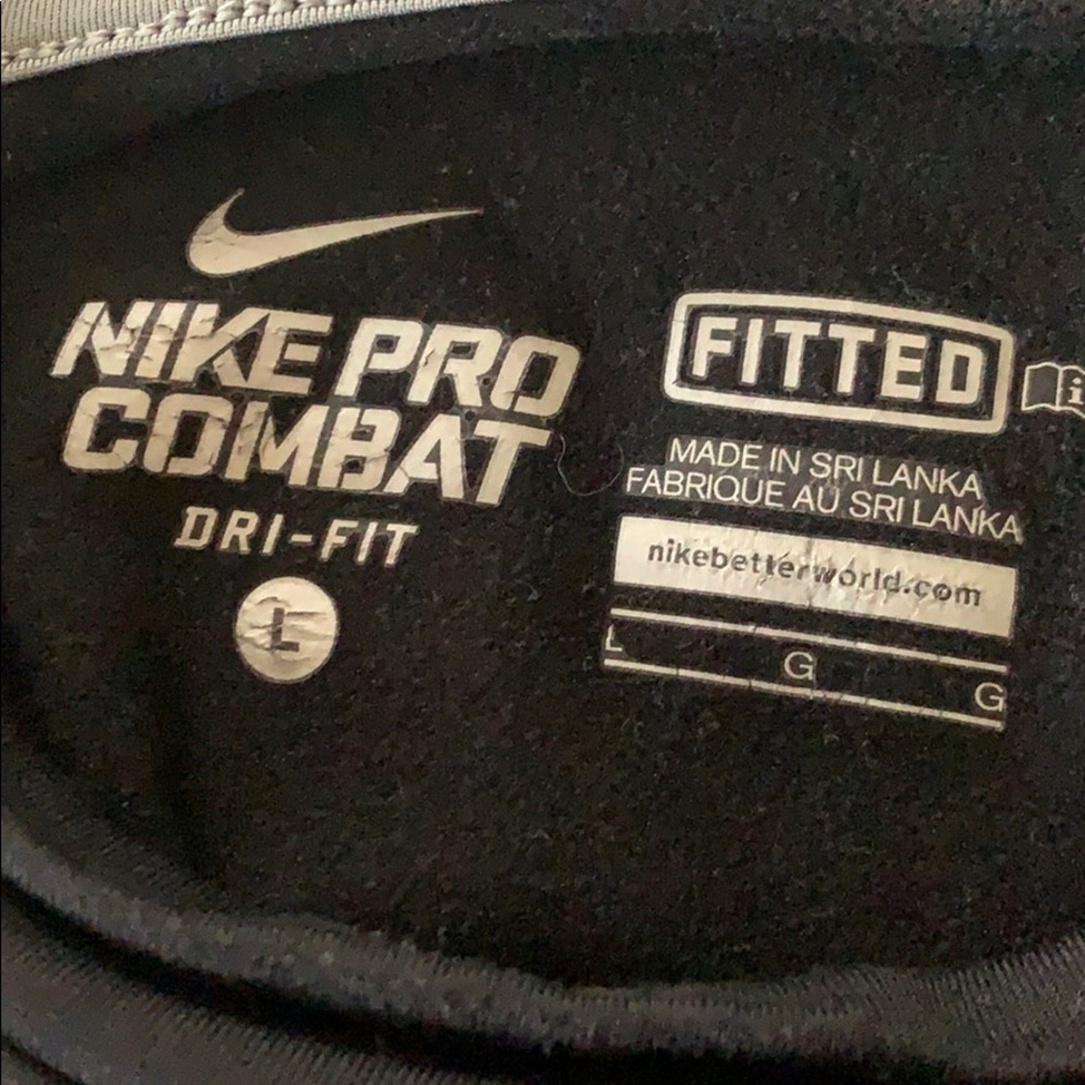 2 L Nike Pro Combat!
